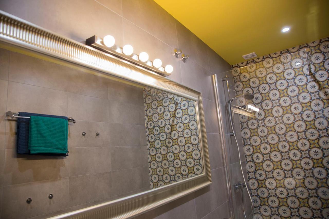 Luxurio Rooms With Baths Ливорно Экстерьер фото