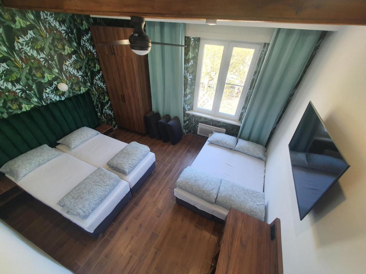 Luxurio Rooms With Baths Ливорно Экстерьер фото